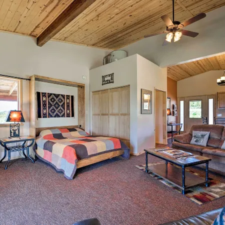 5-Acre Moab Studio w/ BBQ & Stunning Mtn Views