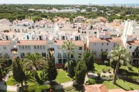 Old Village & Prestige Hotels near Praia da Quarteira