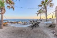 Peaceful and Spacious Villa Just Steps from the Beach!