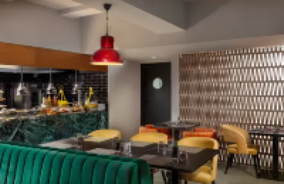 Anise Aluma Athens, Tapestry Collection by Hilton