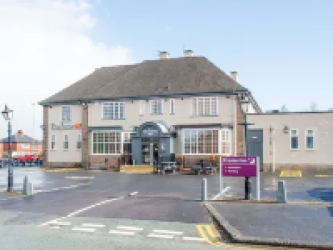 Oldham (Broadway) Hotels in Chadderton