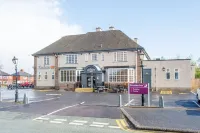 Oldham (Broadway) Hotels in Oldham