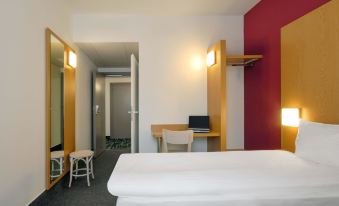 B&B HOTEL Prague-City