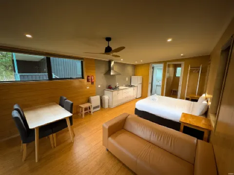 Bimbi Park - Camping under Koalas Hotels in 