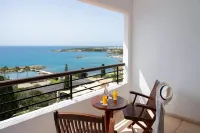 Coral Beach Hotel & Resort Cyprus - Mountain view