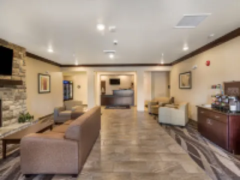 Cobblestone Hotel & Suites - Victor Hotels in Victor