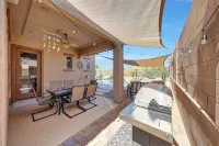"Spacious 5Br Estrella Home, Pool Table, Heated Pool & Spa / Family & Groups"