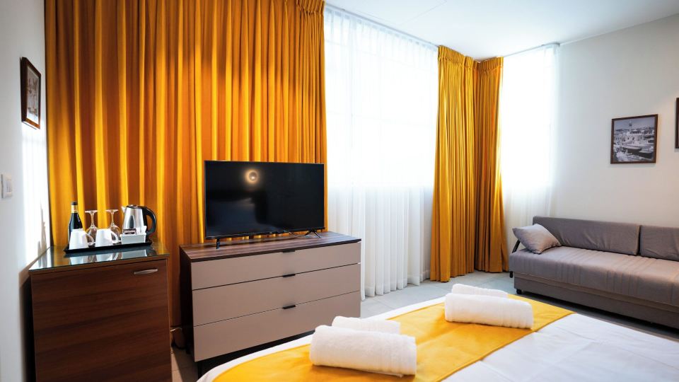 Roots Boutique Hotel