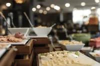 Harbr. Hotel Heilbronn, a Member of Radisson Individuals - breakfast