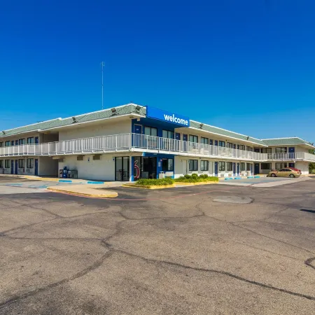 Motel 6-Bellmead, TX - Waco