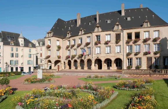 盧森堡泰昂維中央港美居酒店