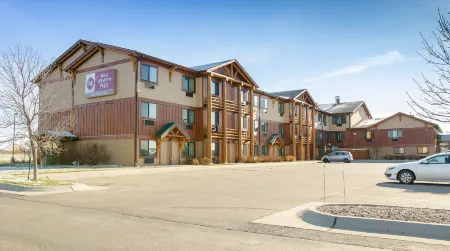 Best Western Plus Kelly Inn  Suites