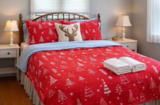 Seaside Serenity: Renovated Beach House Oasis in Charming Niantic