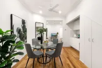 Comfy Darlinghurst Retreat