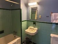 Shady Grove Motel Hotels in Ashland