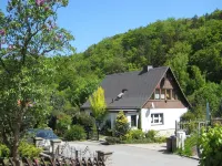 Gemutliche Wohnung Mit Kamin in Dresden-Freital Hotels in Freital