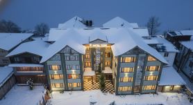 Hotel York (5 Mins Walk to Dal Lake)