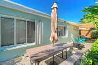 Relaxing Marathon Keys Home, Bikes & Beach Gear Included Near Sombrero Beach