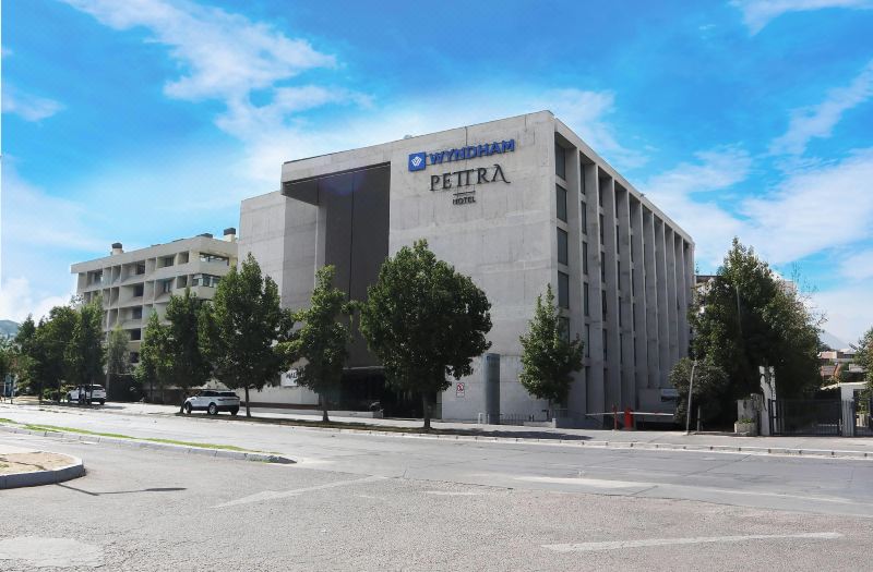 Wyndham Santiago Pettra