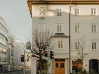 Hotel Zum Hirschen Hotels near Western Union