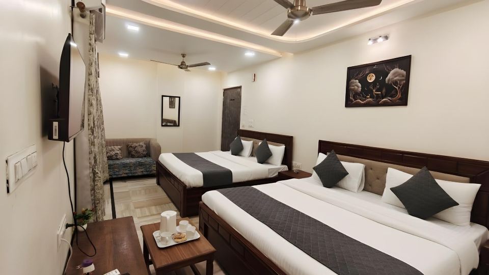 Holiday Out Hotel