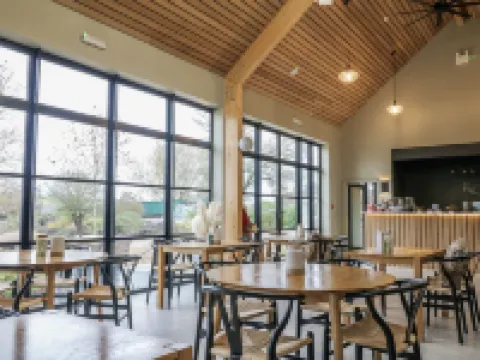 スクワレルズネスト オークハムのホテル