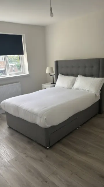 Welcome to Home away from home 酒店