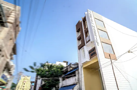 Hotel Harriet, 50m Away from Temple Rameshwaram