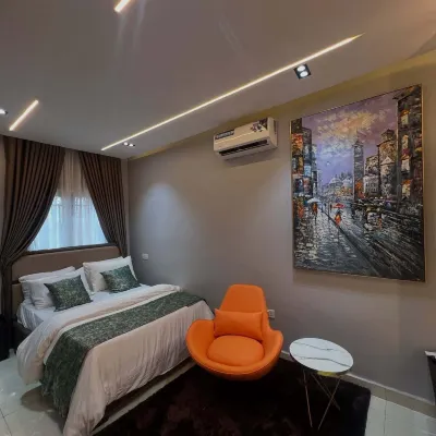 Deroj Western Hotel Hotels near Amadasun Shopping mall