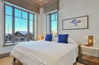 Parq 4 Tower Club Ski in-Out Hot Tub Pool Private Dining Fitness Spa Wellness