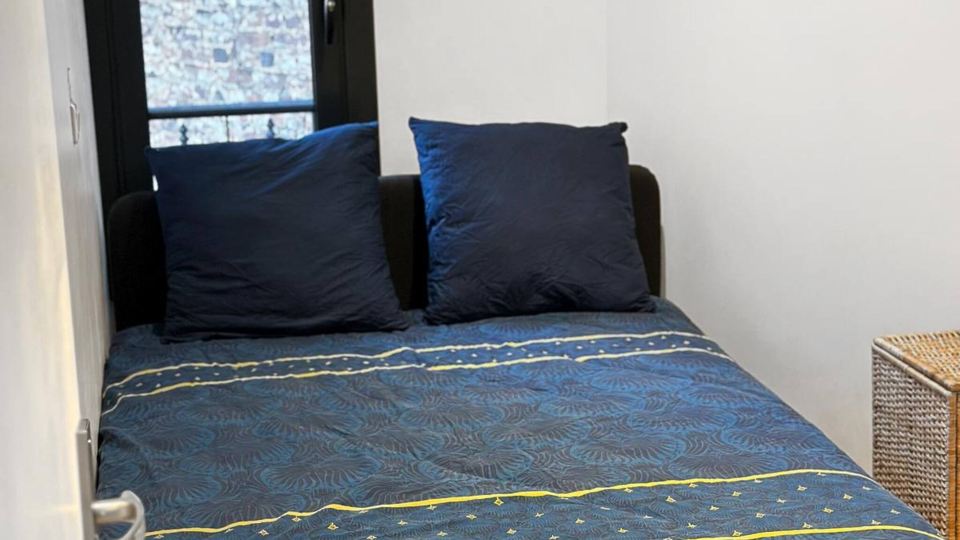 Charming S 1 Appartement in Puteaux Ideal Paris Getaway
