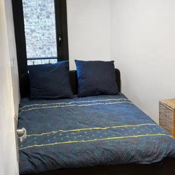 Charming cozy studio in Puteaux, close to La Défense Отели рядом со станцией La Defense Station