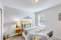 Newly-built 2-story Home Near the Ocean With Patio, Washer/dryer, Streaming - balcony