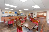 Comfort Suites Victorville-Hesperia - parking