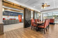 Hampton Inn Guntersville - breakfast