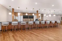 Cambria Hotel Plymouth - bar