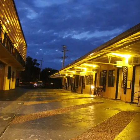 Bourbong St Motel