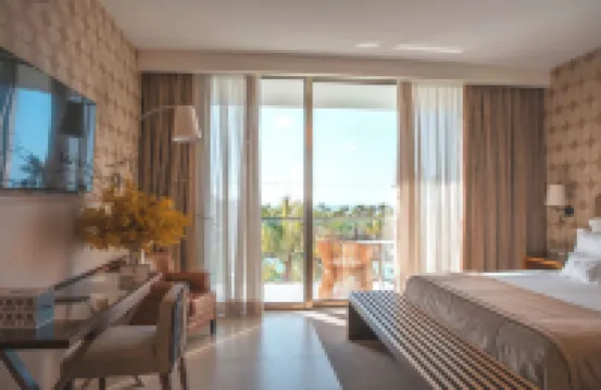 Wine & Books by the Sea, Algarve Resort