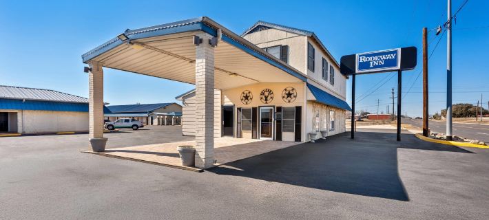 Rodeway Inn Hotels in Llano County