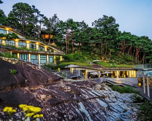 L’art de la vie Art & Resorts Hotels in Icheon