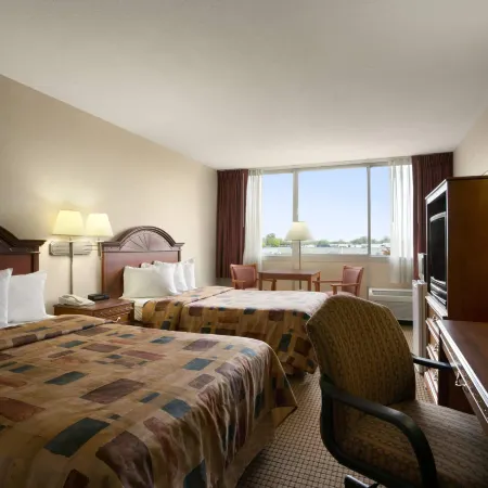 Days Inn by Wyndham Sidney Oh