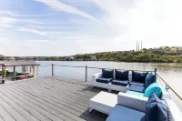 湖邊天堂，帶火坑 - Wi-Fi
