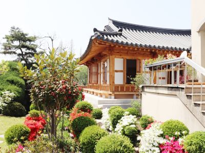 Iksan Yeongwoldang Hanok Private House Pension