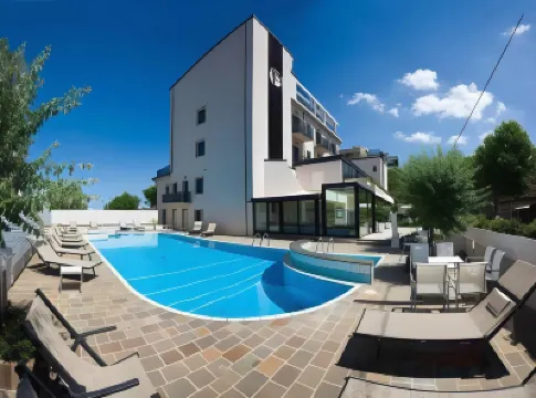 Ferretti Beach Hotel Hotéis em 