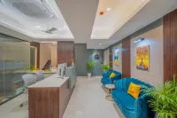 Benchmark Select, Star Square