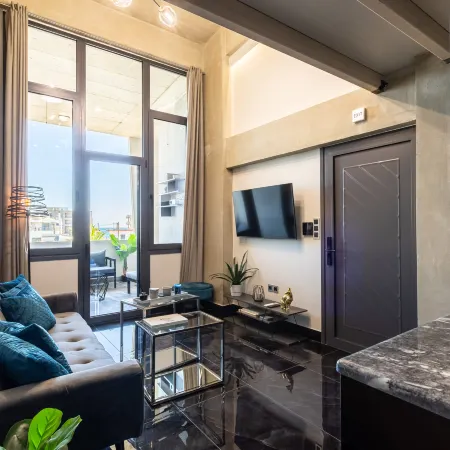 Ventiri Lofts - Cozy Penthouse with Balcony
