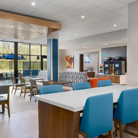 Holiday Inn Express & Suites DFW Airport Southwest - Euless by IHG