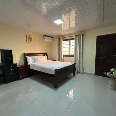 Moima Plaza Guesthouse