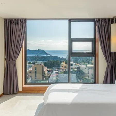 Temata Hotel Segwipo Jeju Отели рядом с достопримечательностью «Парк Саммэбон»