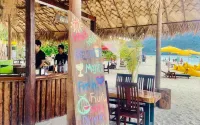 Andaman Beach Resort by Zodiac - bar